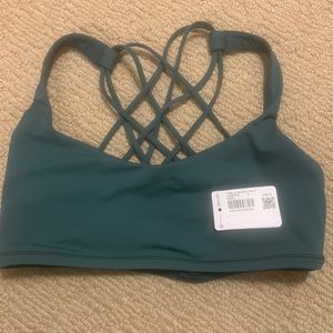 Lululemon free to be wild bra green jasper size 8